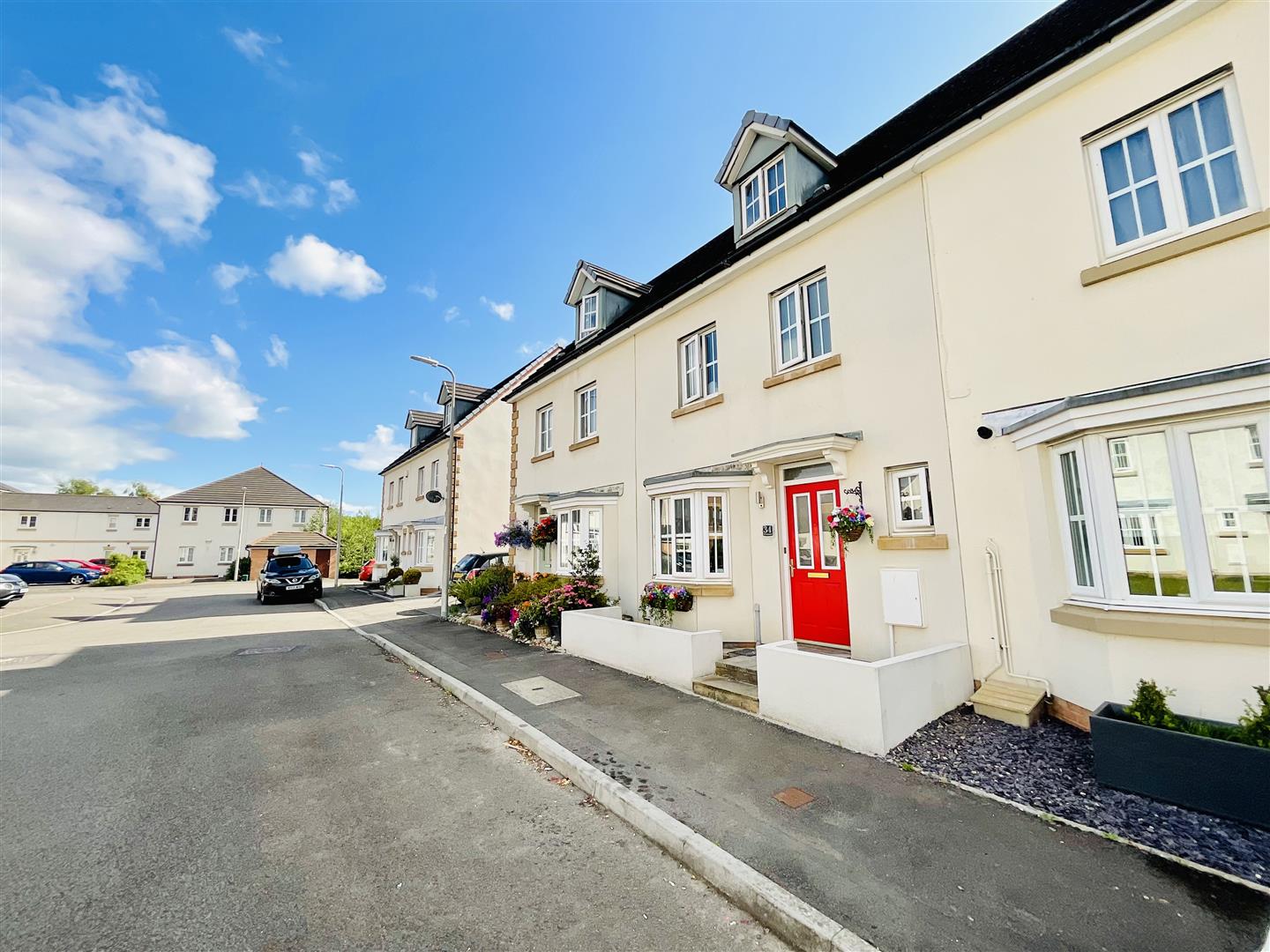 Bryntirion, Llanelli, SA15 3QD Property for Sale Willow Estates of Llanelli